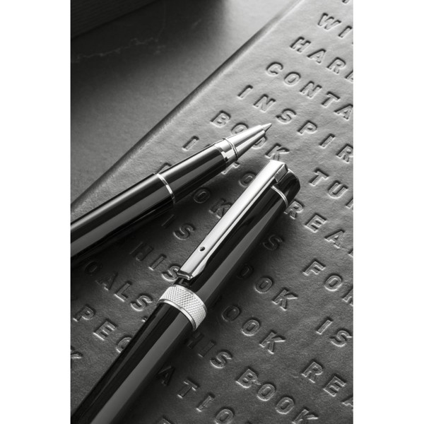 PS - DOURO. Metal rollerball and ballpoint set with clip