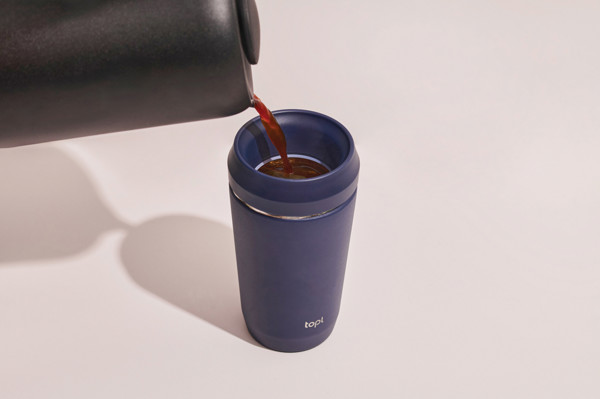 Mug 354 ml avec couvercle 360 en acier recyclé Topl - Bleu Marine