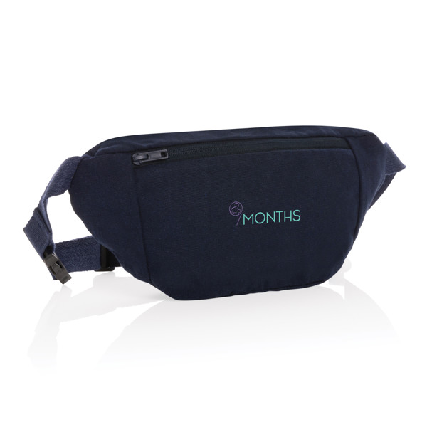 Sac banane en toile recyclée et non teintée Impact AWARE™ - Bleu Marine