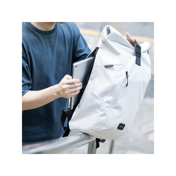 ONDA - BND932 - Sac à dos à fermeture à enroulement en tissu réfléchissant UrbanGlow™ RPET (22 L)