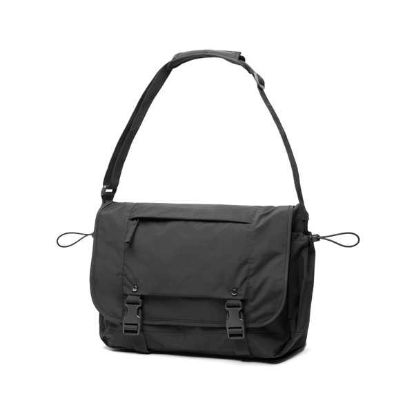 KENTO URBAN RCS recycled nylon 15.6 inch Messenger - Black