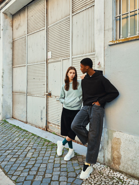 Mikina s kapucí Iqoniq Yoho relaxed fit z recykl. bavlny - Iceberg Green / XL