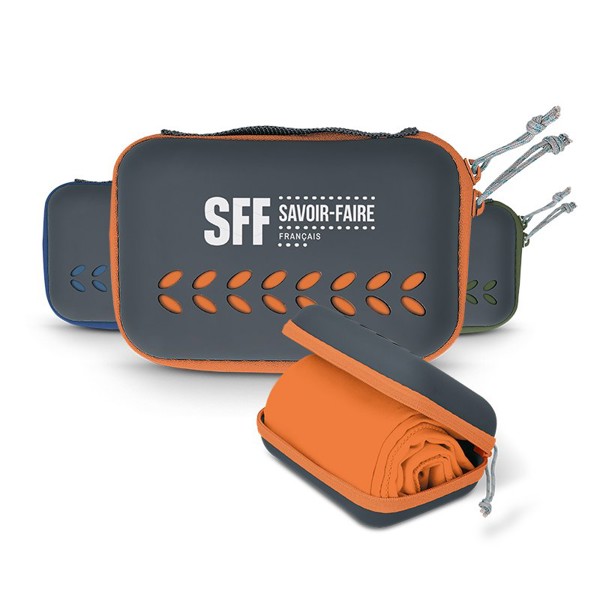 SERVIETTE MICROFIBRE DE SPORT AVEC BOITE DE RANGEMENT - Orange