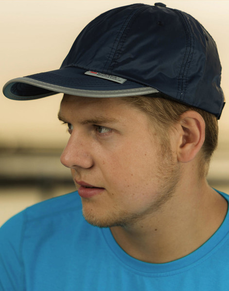 Reflective Cap - Black / ONE SIZE