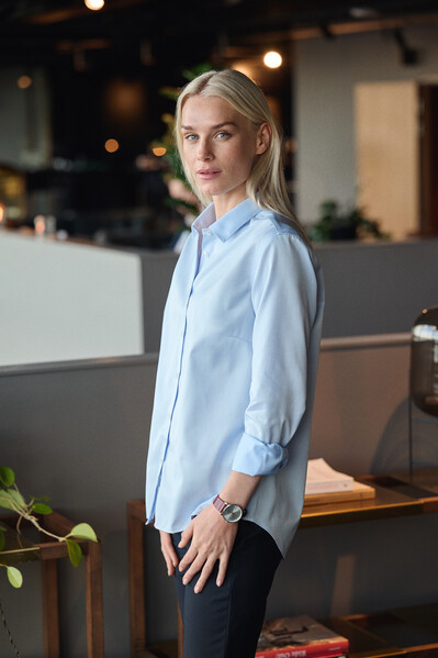 Green Bow 01 Woman Relaxed White S
