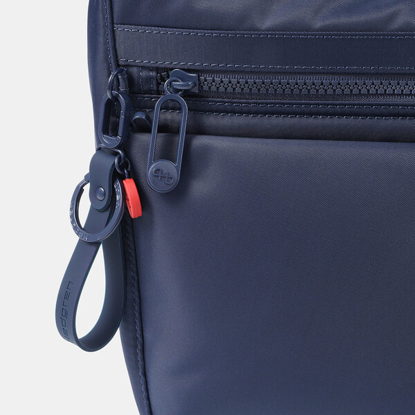 ALEX | Geantă mare crossbody A4 + RFID | 100% RPET reciclat - Hedgren - Total Eclipse