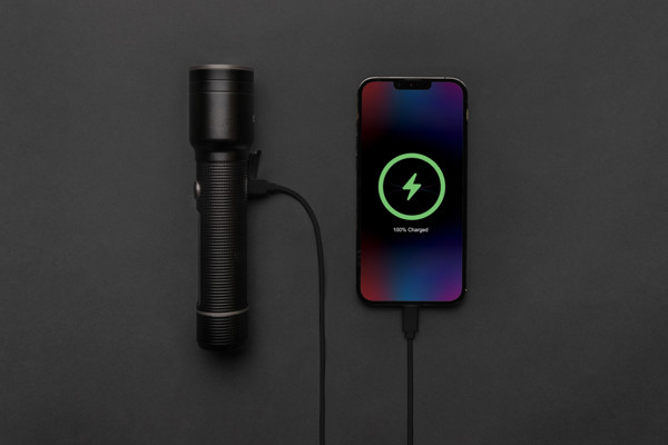 Svetilka GearX 1500 lumnov, 4000 mAh