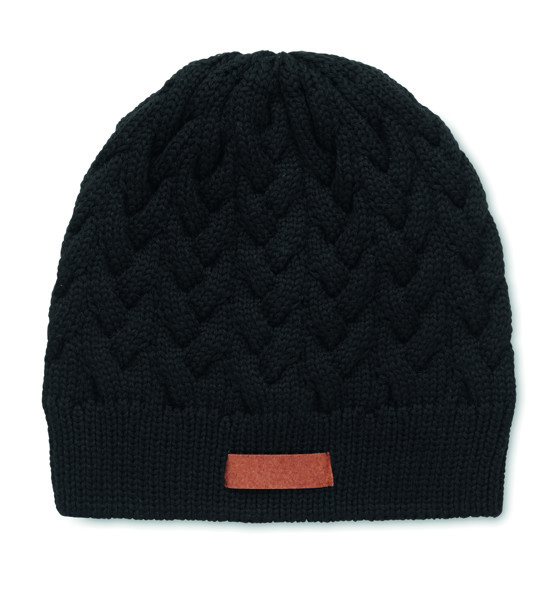 Cable knit beanie in RPET Katmai - Black