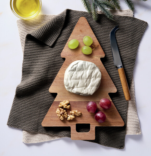 Acacia serving board Xmas tree Arbeto