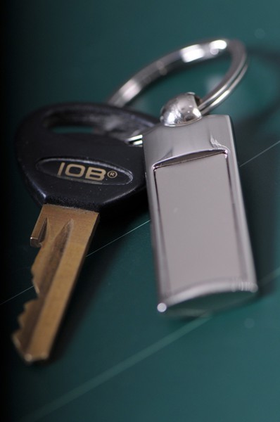 Legend metal keyring