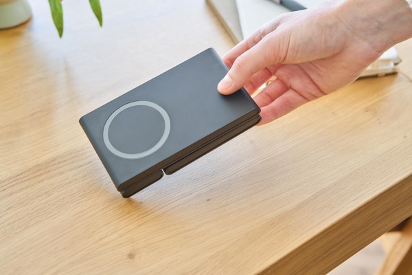 Recycled ABS 3-in-1 magnetic wireless charger Valerio