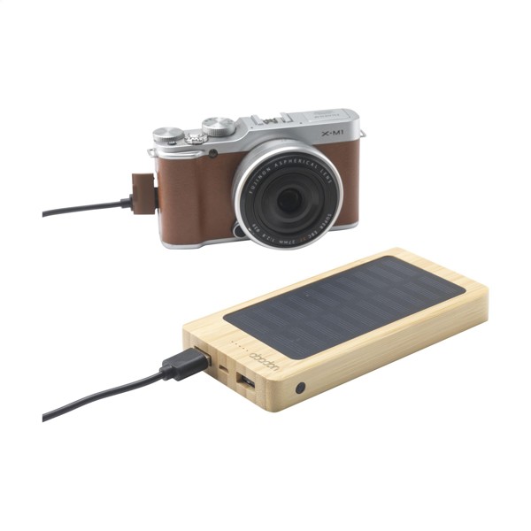 Solar Powerbank 8000+ Wireless Charger