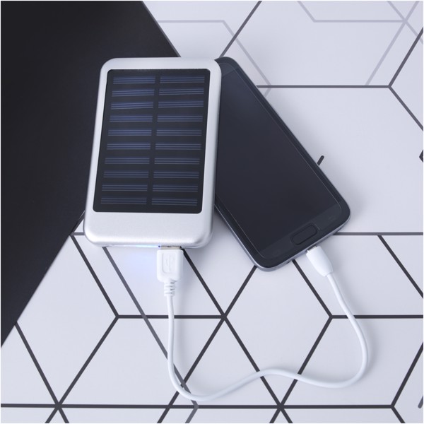 Bask 4000 mAh solar power bank