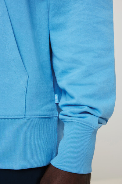 Mikina s kapucí Iqoniq Yoho relaxed fit z recykl. bavlny - Tranquil Blue / M