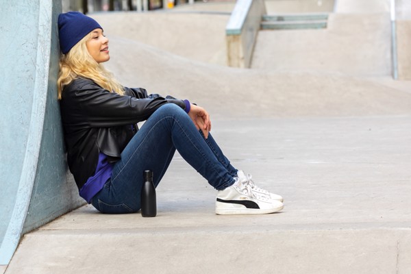 Klasická beanie čapica Impact z Polylana® AWARE™ - Námornícka Modrá