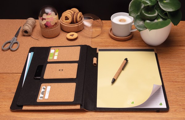 Xd Collection cork portfolio A4, recycled paper