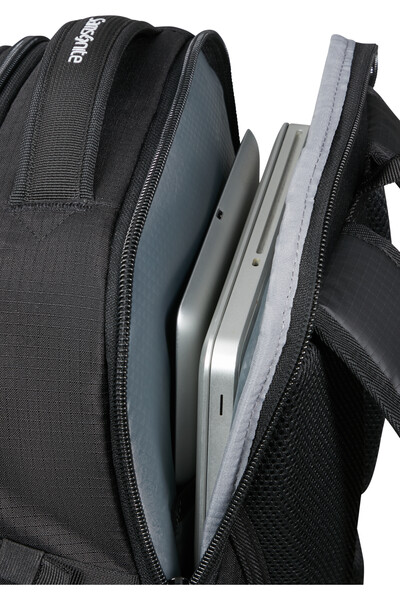 Samsonite - Roadseeker Laptop Backpack M - Deep Black