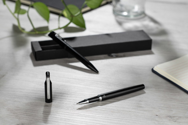 Writing set EFAN