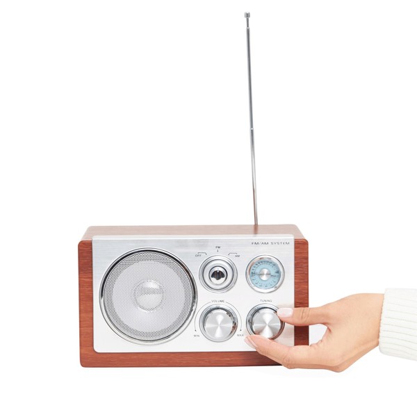 Am/fm radijski leseni dizajn, prikaz frekvence
