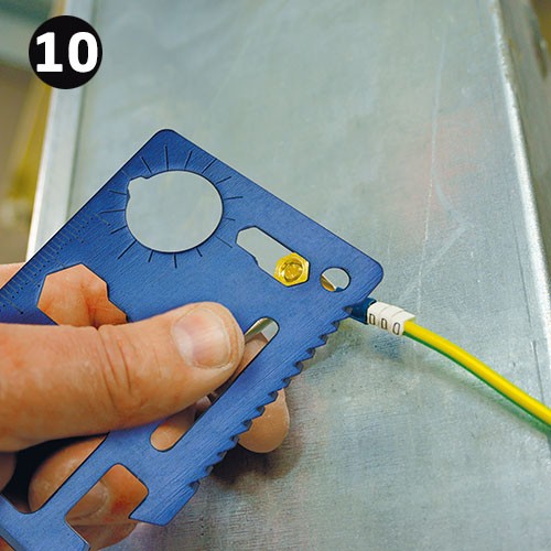 OUTIL MULTIFONCTION 11 USAGES "ALEXIA" - Argent