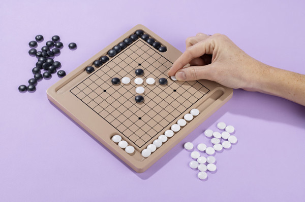 Logic game SENTO