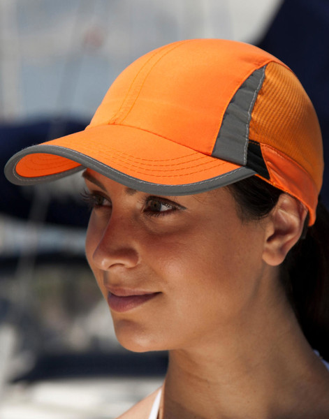 Spiro Sport Cap - White / Black / ONE SIZE