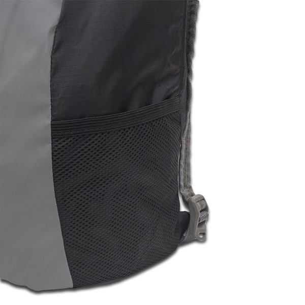 Reflecto foldable backpack