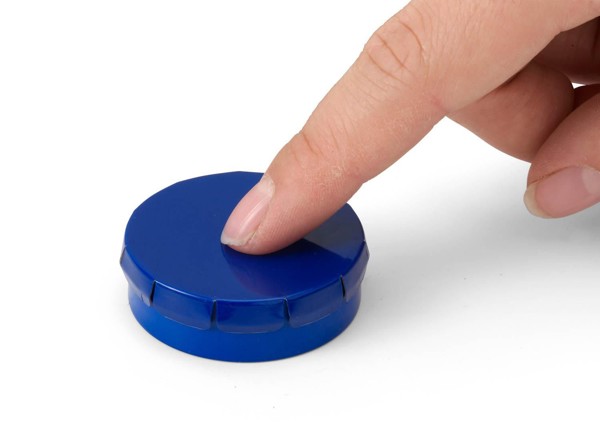 Boîte en métal contenant des bonbons Anika - blanc