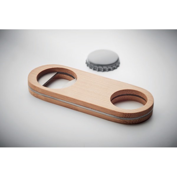 MB - Oval Bamboo bottle opener Valbamper