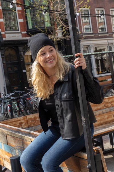 Kapa Impact AWARE, preja Polylana, 53 g - Črna