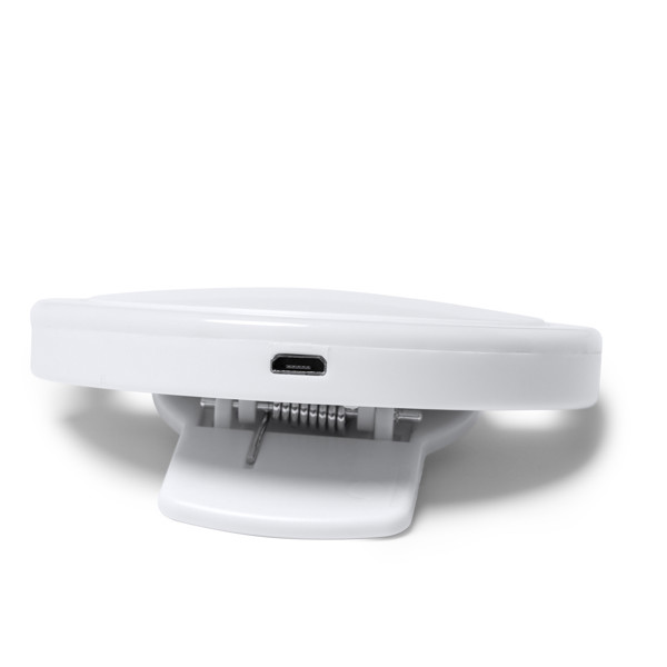 Personalised LED ring light for smartphone with adaptable clip and rechargeable battery
