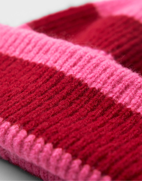 Colour Block Beanie - True Pink / Classic Red / ONE SIZE