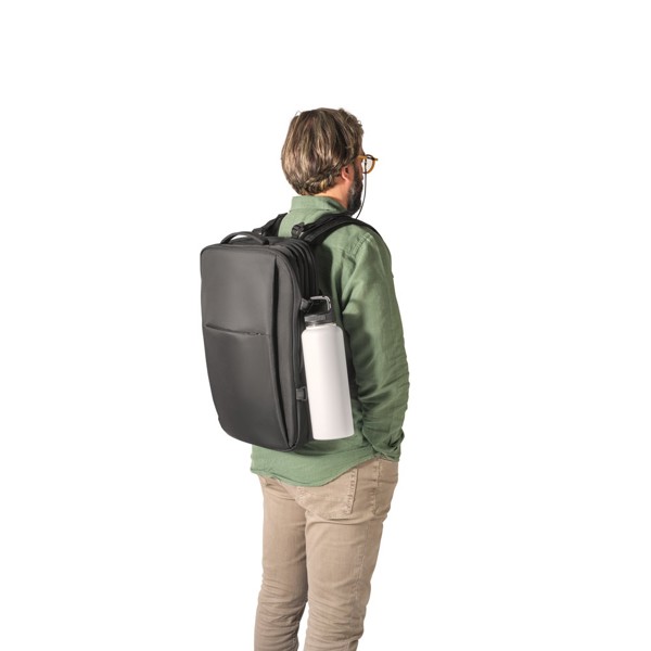 DALLAS. High-density recycled 600D polyester travel backpack for 17'3" laptop