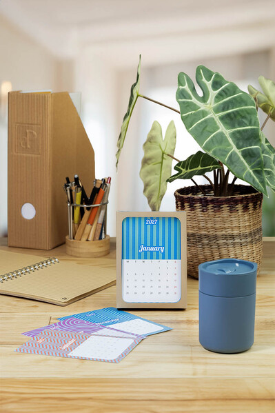 Custom Desk Calendar CreaDate Shuffle