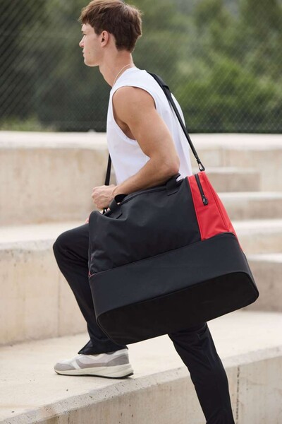 SPORT BAG WITH RIGID BOTTOM