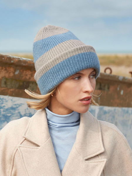 Colour Block Beanie - True Pink / Classic Red