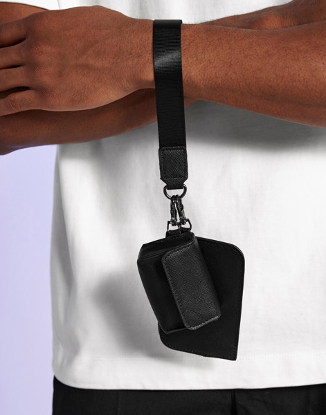 Boutique Pouch Wristlet - Oyster / ONE SIZE