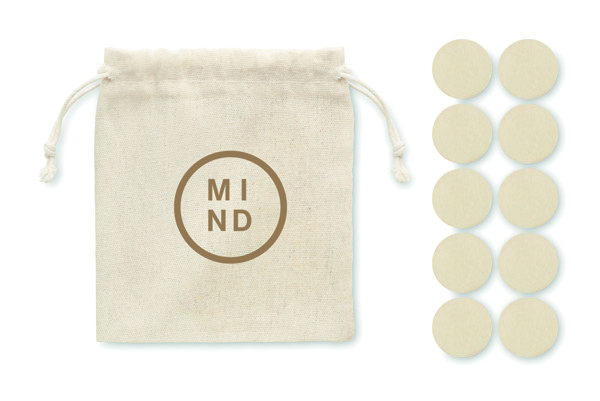 Topos wooden tic tac toe,cotton pouch