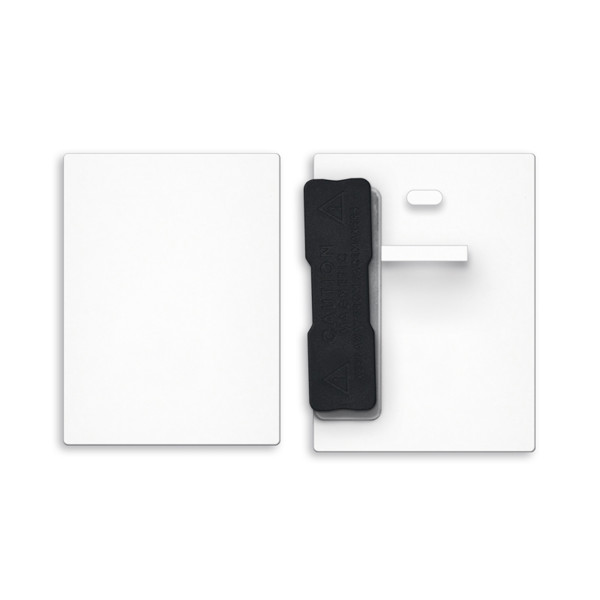 BADGE PLASTIQUE (PS) CARTE 43x58 mm AVEC AIMANT