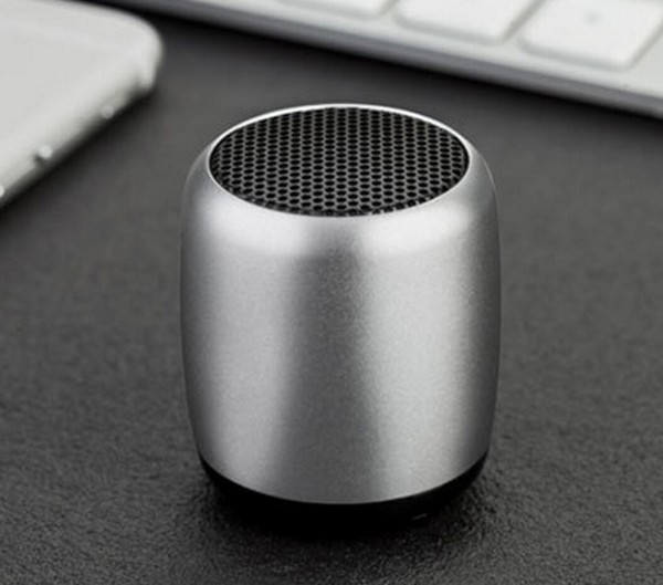 Mini bluetooth speaker