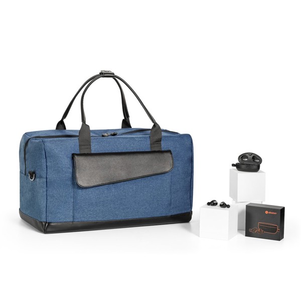 KIT TRAVEL. Kit de voyage conçu pour transporter tout ce dont vous avez besoin pour vos voyages de manière spacieuse