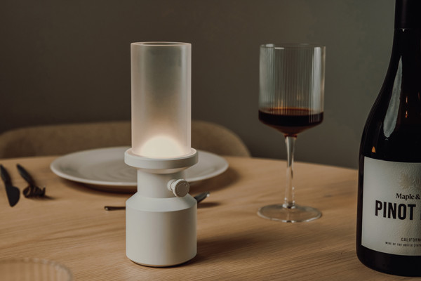 VINGA Lampe de table Niori RCS - Blanc