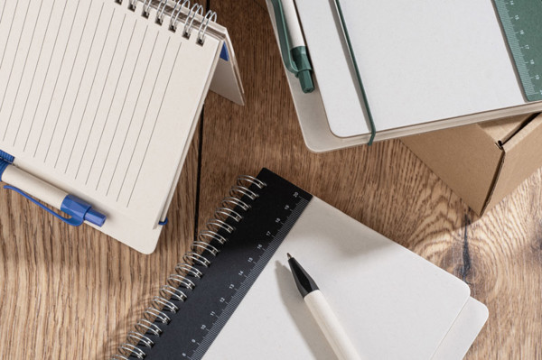 Notebook with ruler and pen REGALI - black