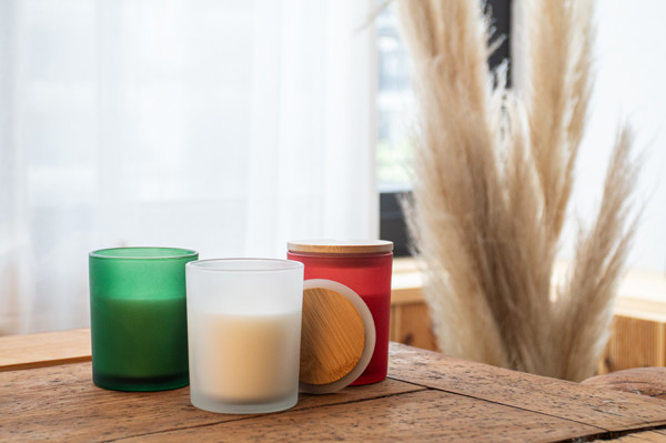 Candle Daizu XL, Vanilla - White