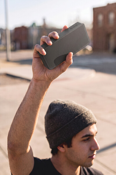 Aeris RCS Ultra-Thin 10W IPX5 Speaker with Removable Battery