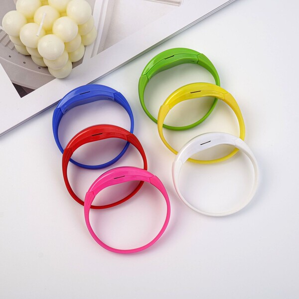 LED bracelet with sound or motion activation - WHITE