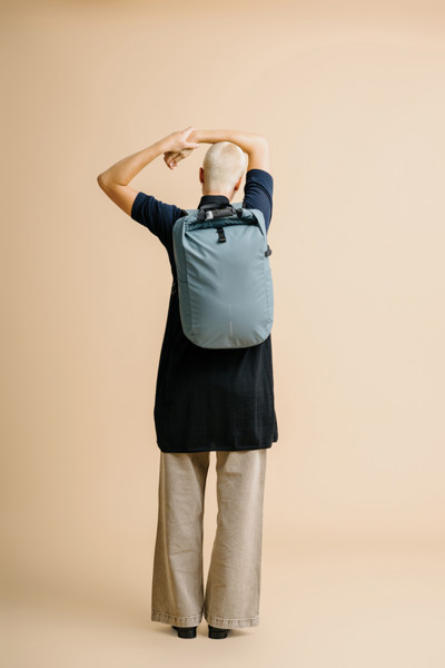 Protivlomni nahrbtnik XD Design, 16'' prenosnik, rPET - Modra / črna