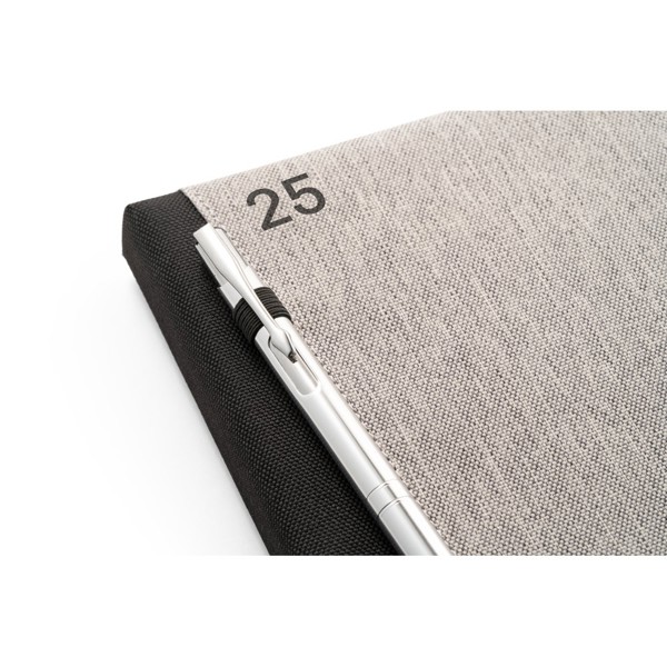 LARSSON B5. Agenda B5 em poliéster reciclado (100% rPET) - Cinzento