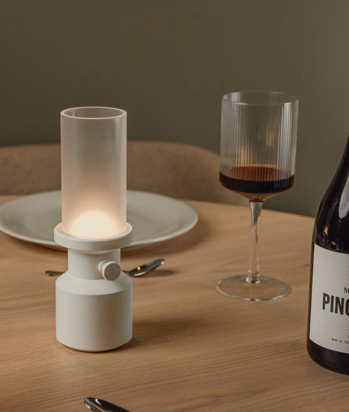 VINGA Lampe de table Niori RCS - Blanc