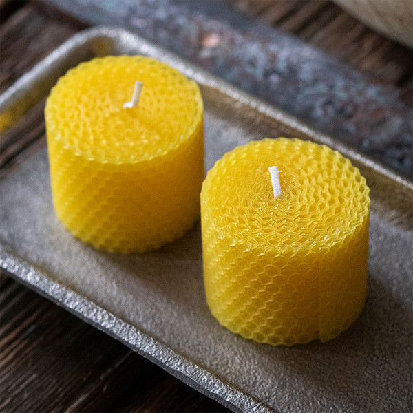 Leoti Set of 2 Beeswax Candles